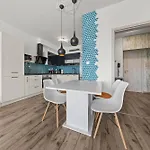 Air-conditioned, 2 With Balcony, New Building Raca Apartamento *